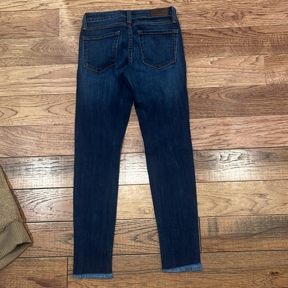 Just Black Distressed Dark Wash Jeans Raw Hem - Picture 10 of 10